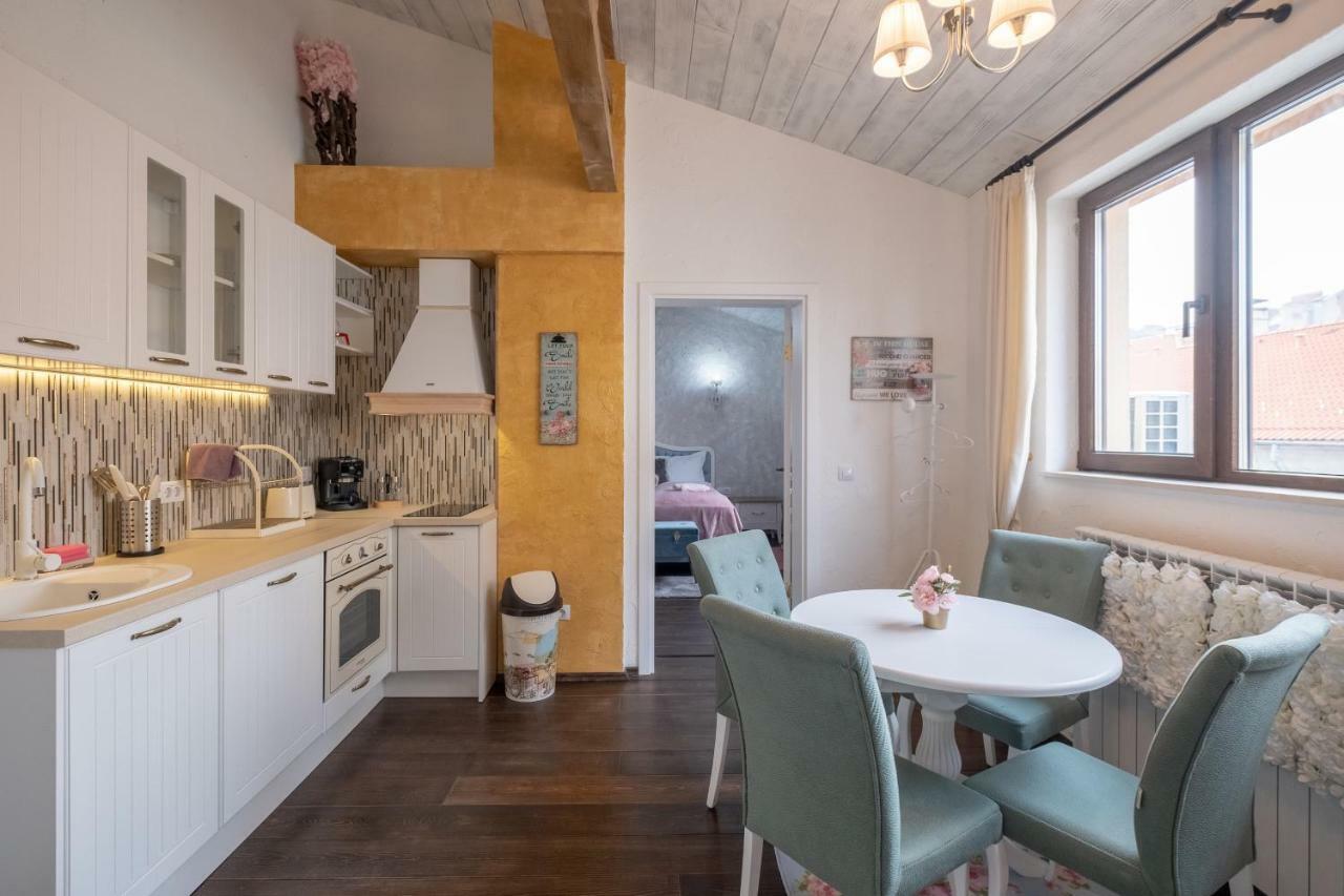 1-Bedroom Designer Apartment On Hristo Belchev Str โซเฟีย ภายนอก รูปภาพ
