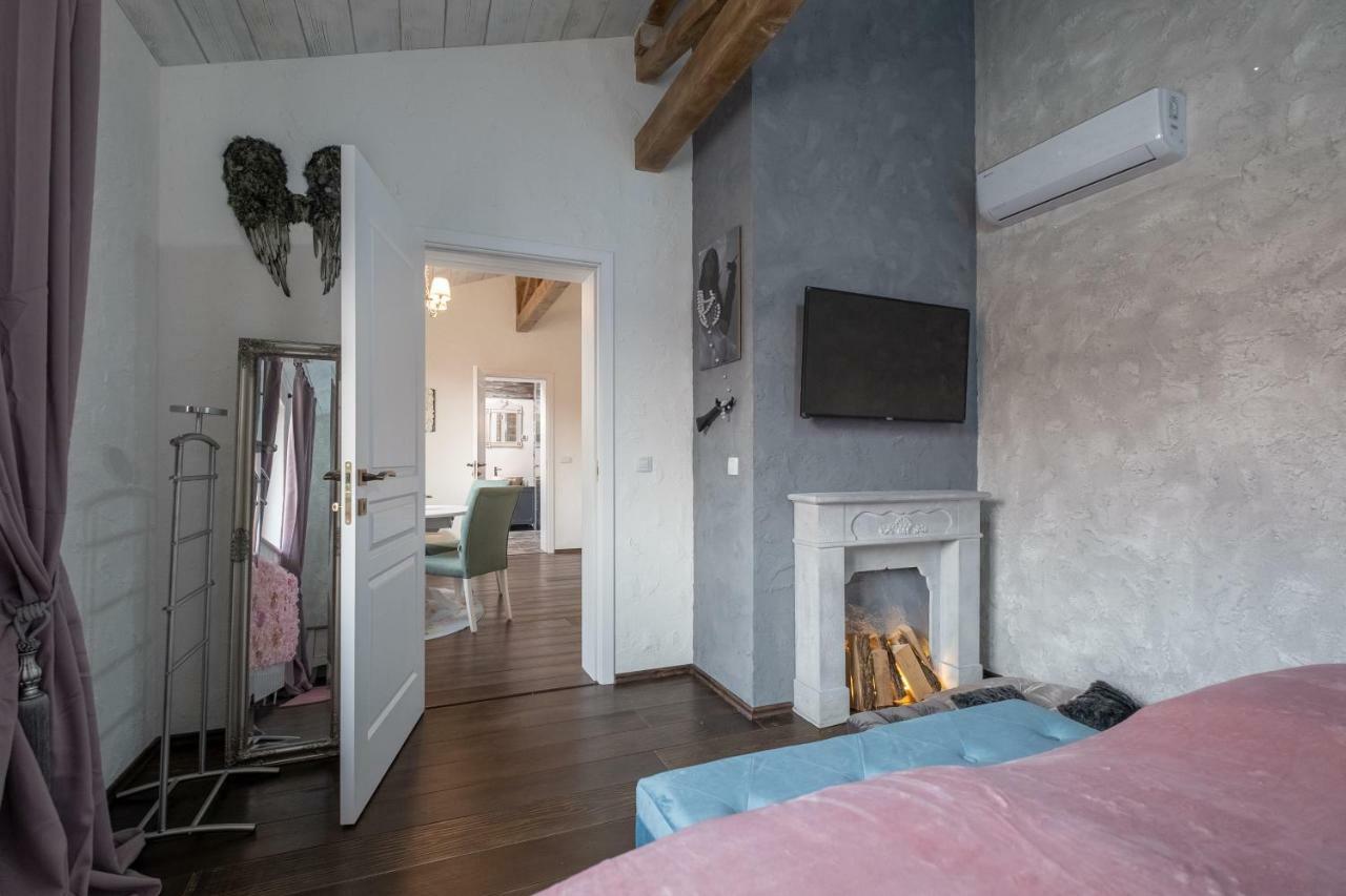 1-Bedroom Designer Apartment On Hristo Belchev Str โซเฟีย ภายนอก รูปภาพ